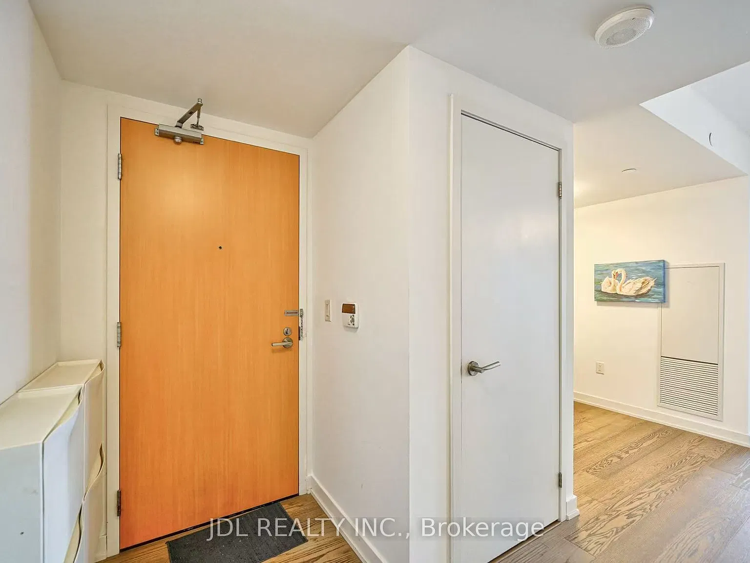 2 bed, $2,800 — Photo 2