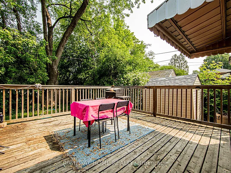32 Florens Ave — Photo 24