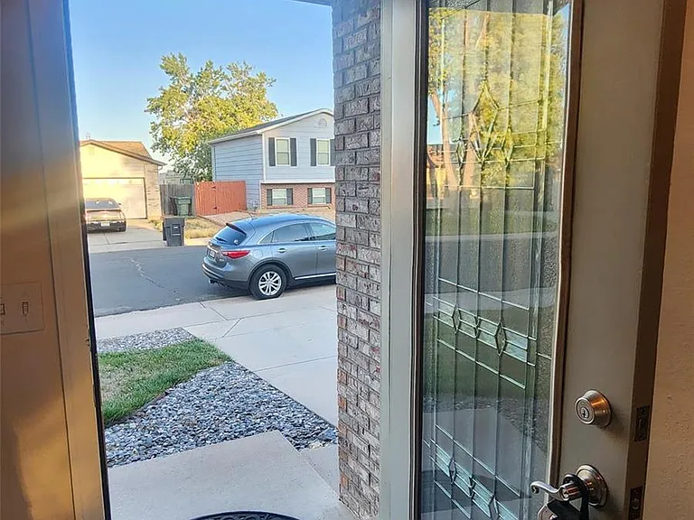 9225 Clermont Dr — Photo 39