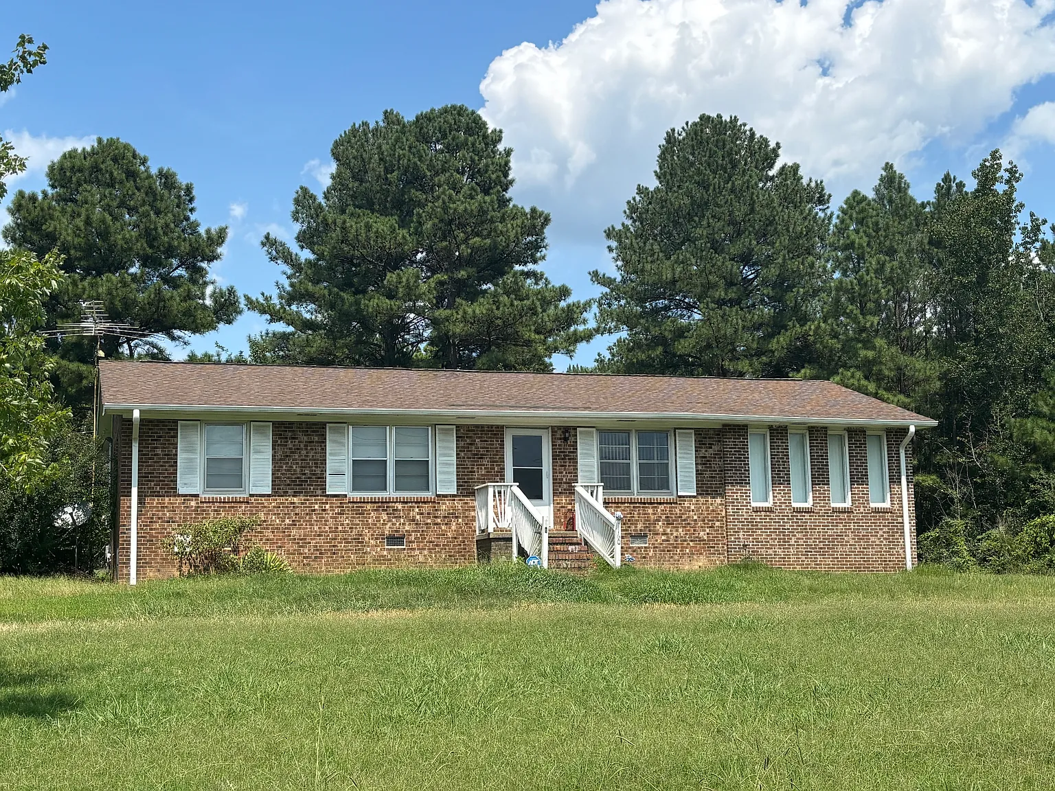4 bed, 1450 sqft, $1,280 — Photo 1