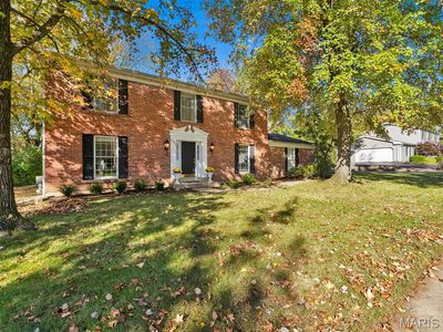 2323 Hollyhead Dr, Saint Louis, MO, 63131