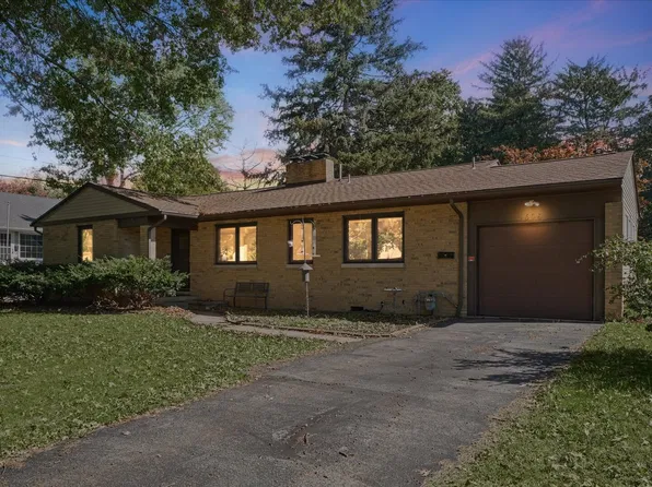 608 S Draper Ave, Champaign, IL 61821