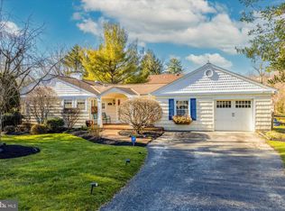 442 Meadowcroft Rd, Wayne, PA 19087