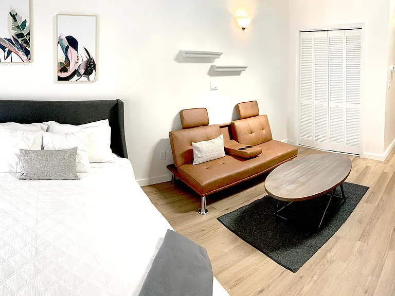 1851 Colony Dr #5 — Photo 4