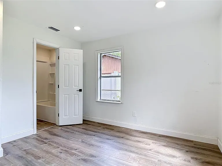 234 N Adams St — Photo 20
