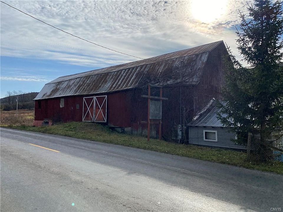 2nd image of 5358 Lincklaen Rd