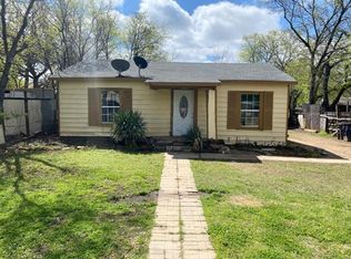 4312 Windowmere St, Fort Worth, TX 76105