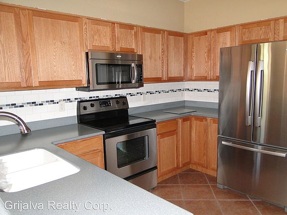2nd image of 974 W Calle Carasol