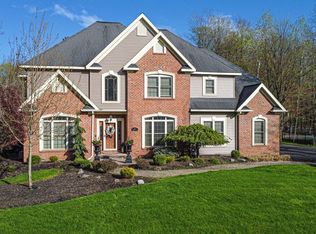 6 Stonebridge Rd, New Hartford, NY 13413