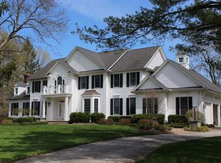 33649 N Deer Creek Ln, Pepper Pike, OH 44124