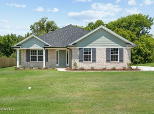 7709 Mary McCoy Dr, Horn Lake, MS 38637
