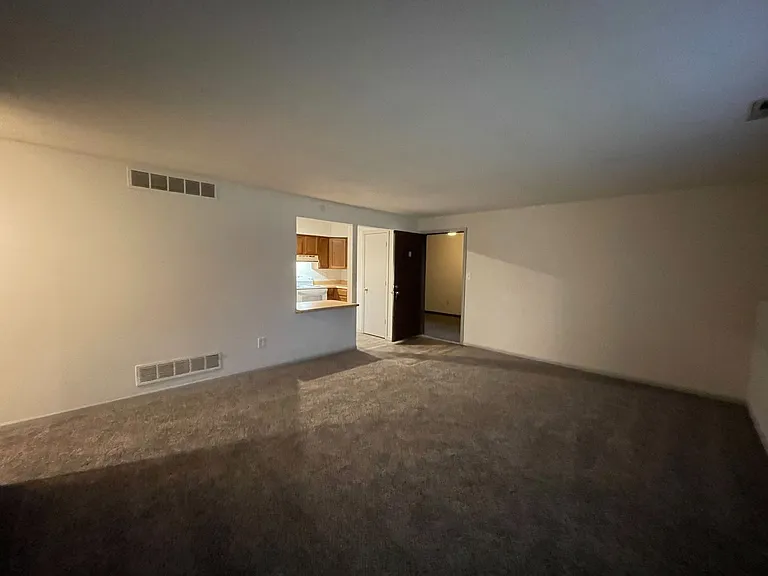 507 Columbia Dr #I — Photo 4