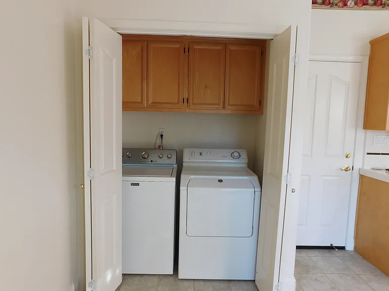 412 Avila Dr — Photo 13
