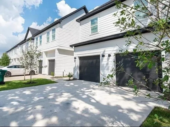 3249 Real St #A, Houston, TX 77087