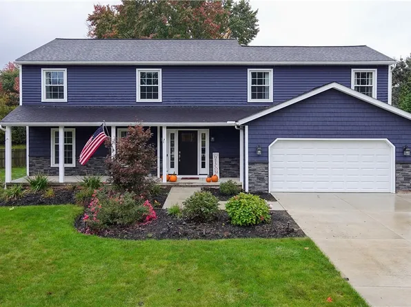 33596 Lisa Ln, Solon, OH 44139