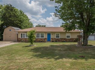 2104 Cherry Cir, Georgetown, IN 47122