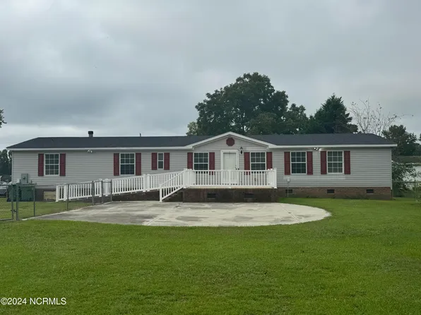 960 Pocosin Road, Winterville, NC 28590