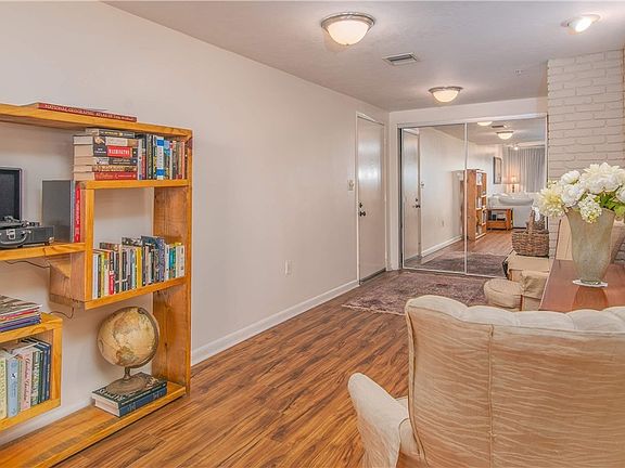 5th image of 1900 Virginia Ave APT 101