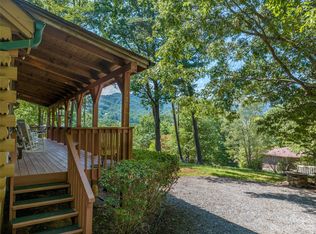 120 Laurel Ln, Lake Lure, NC 28746