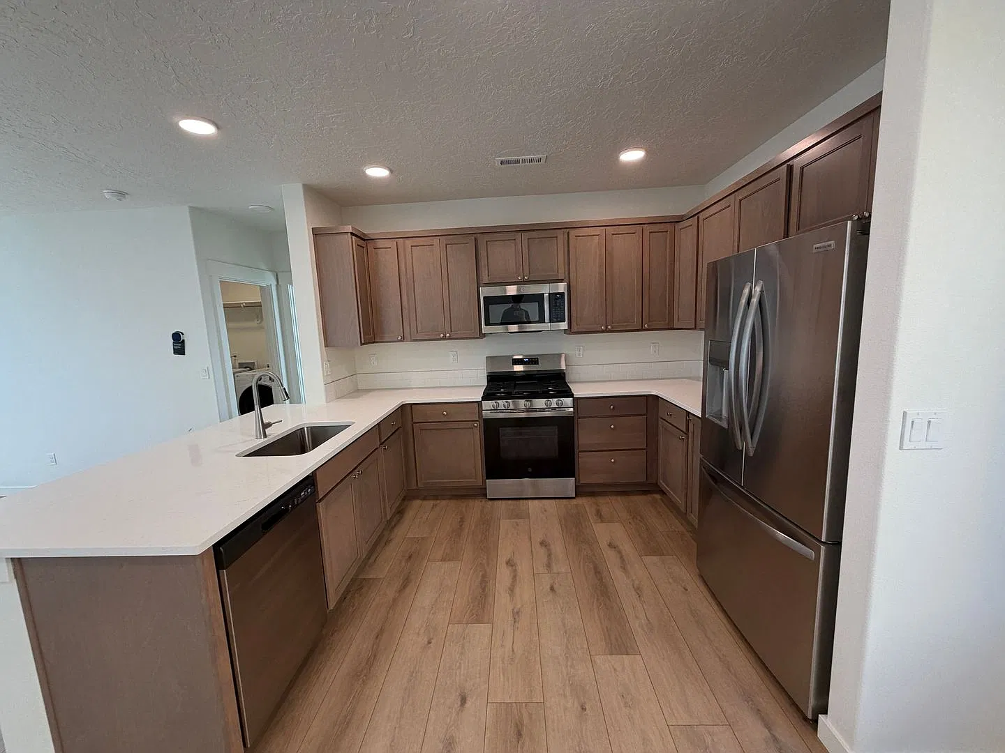 Brand New 3 Bedroom / 2.5 Bathroom Home in Parkside Community — Photo 4