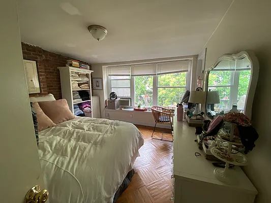 Rented by Bien Realty Ltd | media 7