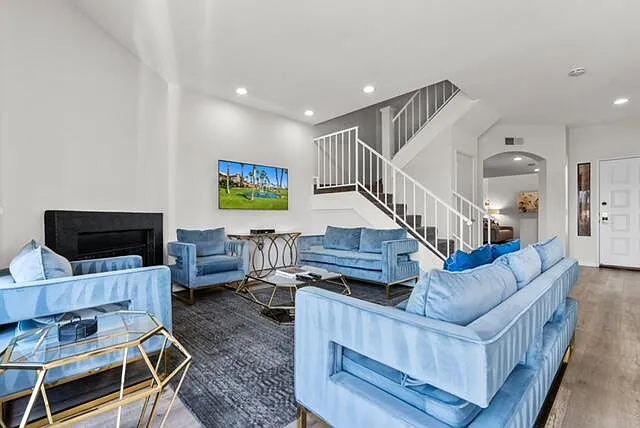 38101 Crocus Ln — Photo 3