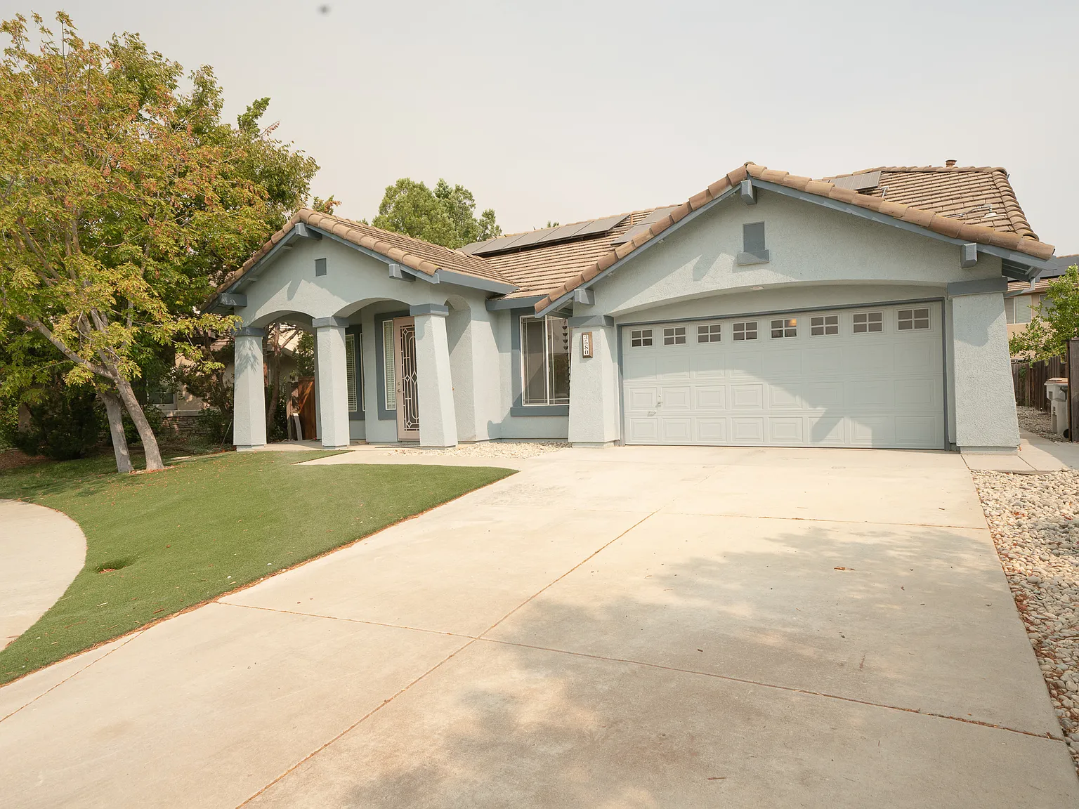 4 bed, 1747 sqft, $2,695 — Photo 2