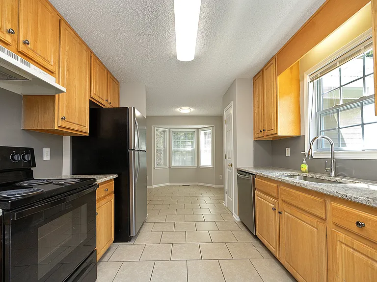 109 Havencrest Lndg — Photo 14