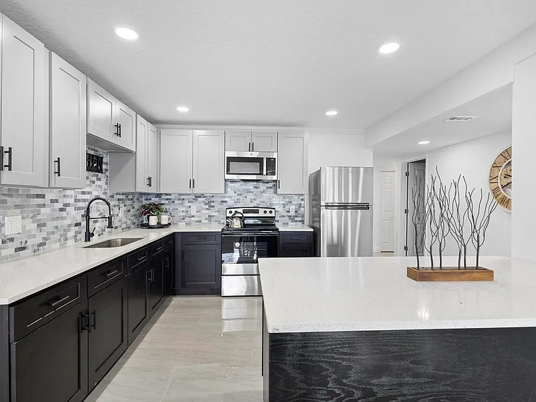 1824 Lake St #2 — Photo 8
