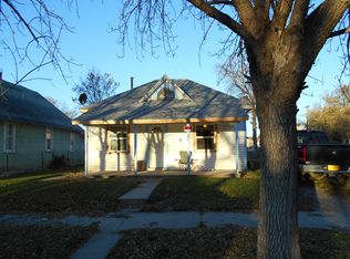 211 3rd St E, Roundup, MT 59072
