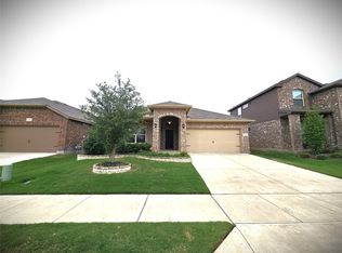 2424 Clay Creek Ln, Fort Worth, TX 76177