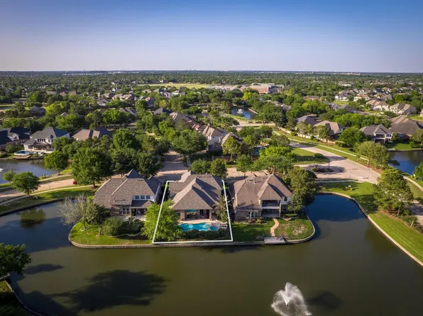 8411 Middle Canyon Rd, Katy, TX 77494