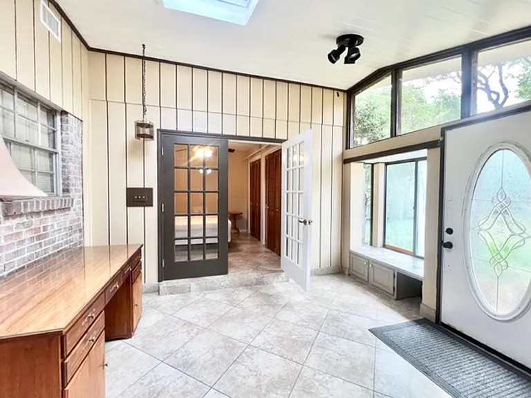 259 Georgia Ave — Photo 15