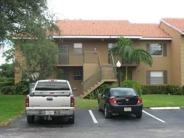 729 NW 103rd Ter, Hollywood, FL