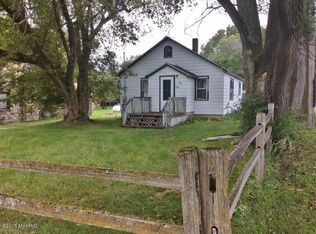 21028 Eleven Mile Rd, Reed City, MI 49677