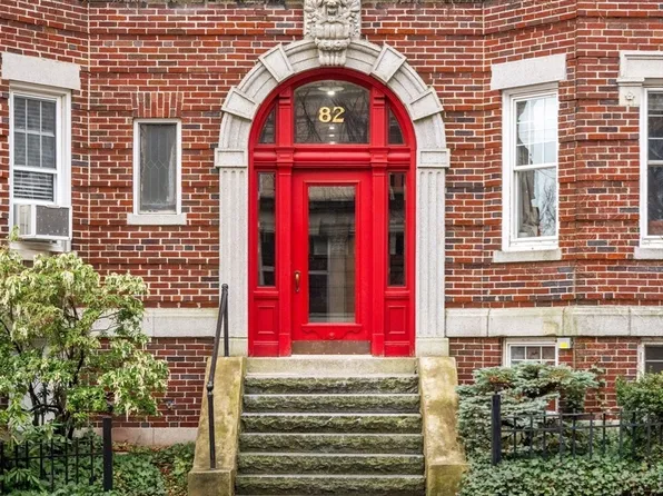 82 Browne St #1, Brookline, MA 02446