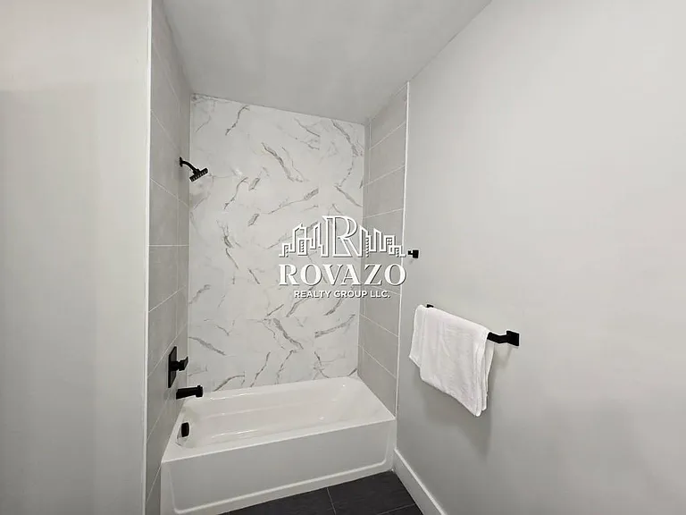 130 Ellis Ave #401B — Photo 6