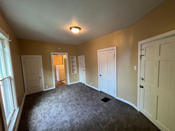 2nd image of 201 N Lincoln Ave APT 4