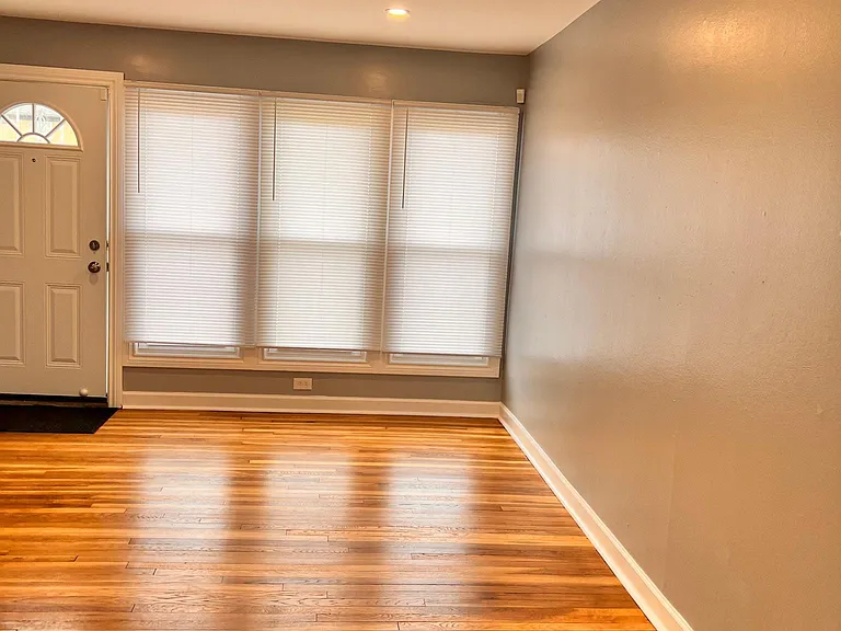 17350 Greenfield Rd #1 — Photo 4