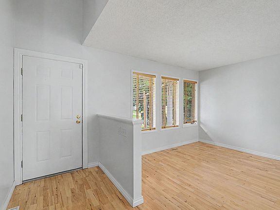 2nd image of 29 Mathias Ave