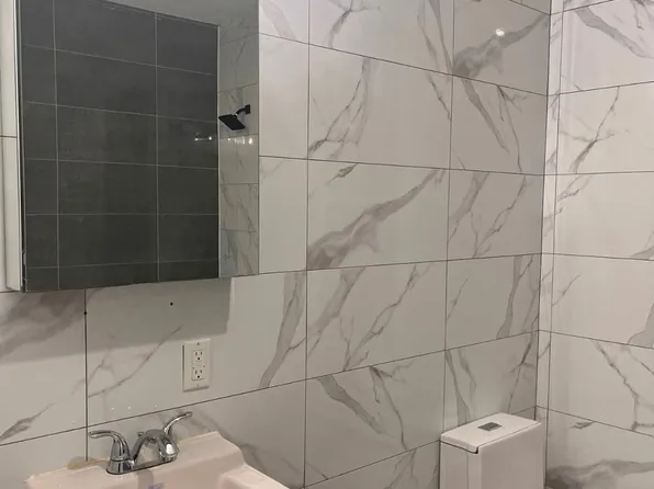 270 Hancock Avenue image 7 of 13