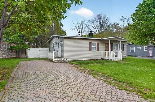 11 Edward Ave Photo 1