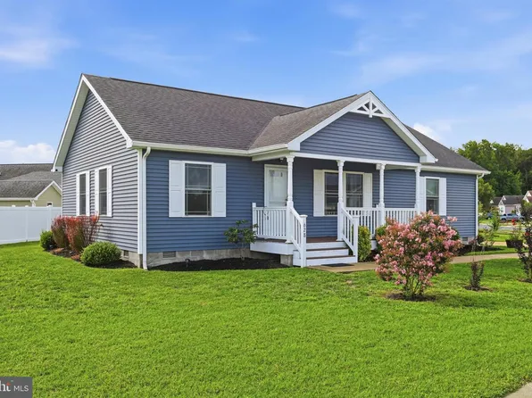 628 Washington Ave, Ellendale, DE 19941