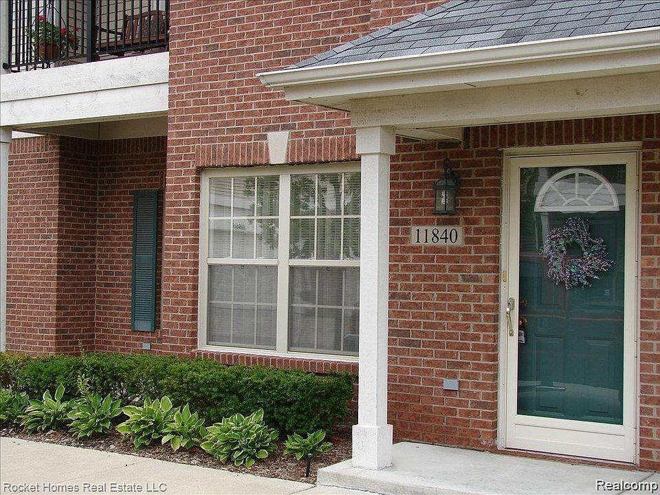 1st image of 11840 Farmington Rd #59