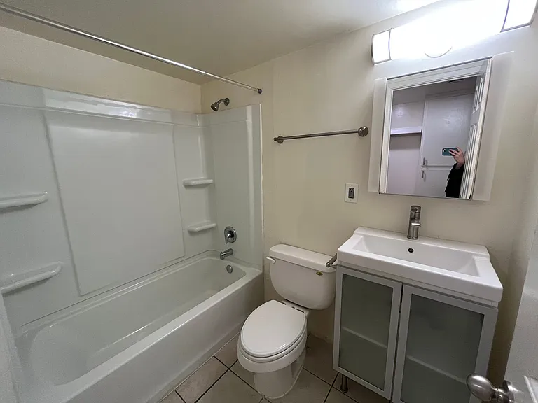 127 S Carney Ave #D — Photo 13