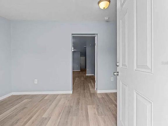 3rd image of 515 S CHARLESTON AVENUE