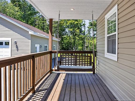 4th image of 29 Clinton Dr
