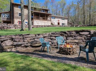 32 Black Bear Rd, Albrightsville, PA 18210