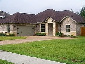 1st image of 2725 Colony Village Dr
