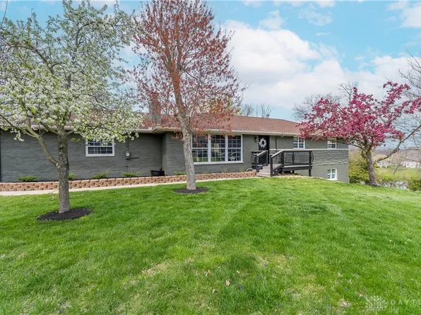 4025 Ives Ct, Dayton, OH 45414